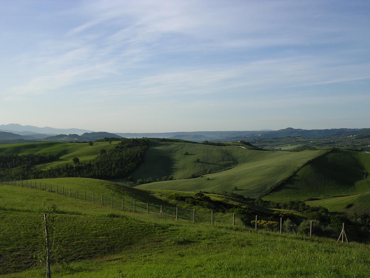 Agriturismo Pian Di Frattina Fabro Exteriör bild